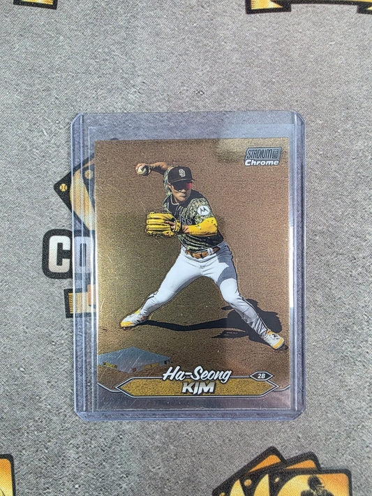 2025 Stadium Club Ha-Seong Kim Yellow Refractor